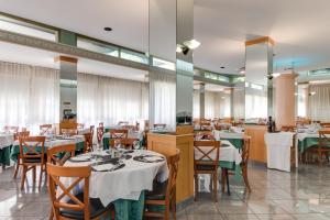 Restaurace v ubytování Hotel Cavour
