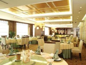 Εστιατόριο ή άλλο μέρος για φαγητό στο Jinjiang Fuyuan Hotel