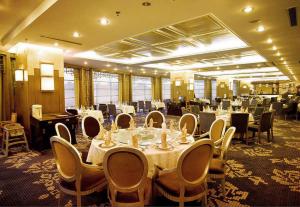 Εστιατόριο ή άλλο μέρος για φαγητό στο Jinjiang Fuyuan Hotel