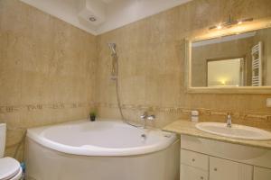 Koupelna v ubytování Taurus Apartments Vilnius