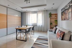 Posedenie v ubytovaní Comfort Apartments Żywiecka