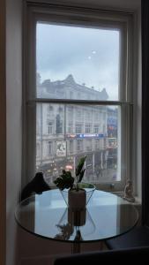 Üldine mäevaade või majutusasutusest Stunning Piccadilly 1 BR Flat in London VR9 pildistatud vaade