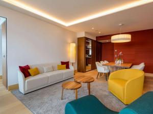Posezení v ubytování Mövenpick Hotel Basel