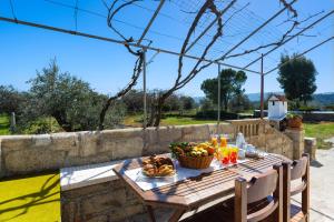 Jídlo v vily nebo okolí + 34 fotografií