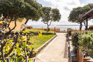 Gallery image of GuestHost Dreamy Stintino Seafront, AC and Parking in Stintino