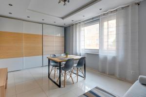 Posedenie v ubytovaní Comfort Apartments Żywiecka