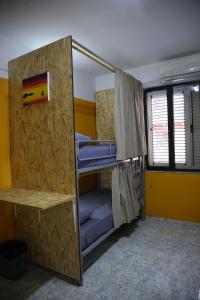 Letto o letti in una camera di Shkodra Hostel & Day Tours