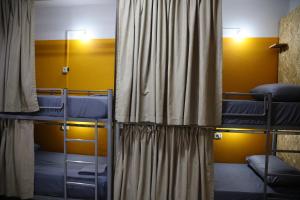 Letto o letti in una camera di Shkodra Hostel & Day Tours