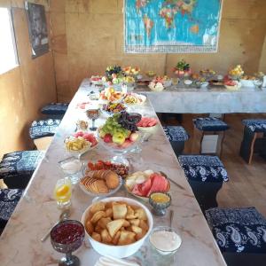 Fotografie z fotogalerie ubytování Altun Fatima yurtcamp v destinaci Song-Kul