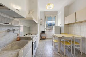 Η κουζίνα ή μικρή κουζίνα στο Casa Nadia