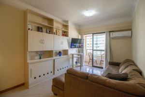 Η κουζίνα ή μικρή κουζίνα στο CS135 - Piscina, Linda Vista, Climatizado, Garagem
