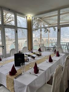 Restaurace v ubytování Hotel Višegrad
