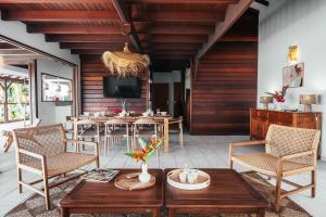 Χώρος καθιστικού στο Appartement Duplex T5 - Villa Les Bougainvilliers