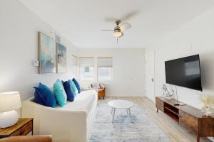 Et tv og/eller underholdning på The Beach Suite #3