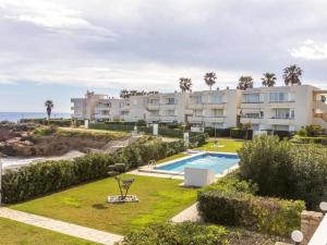 Bazén v ubytovaní Apartment Cala Montero I by Interhome alebo v jeho blízkosti