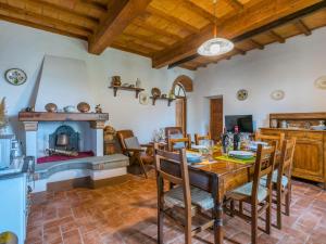 Kuchyň nebo kuchyňský kout v ubytování Holiday Home La Terrazza by Interhome