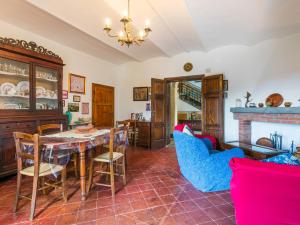 A seating area at Holiday Home La Terrazza by Interhome