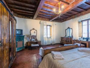 A bed or beds in a room at Holiday Home La Terrazza by Interhome