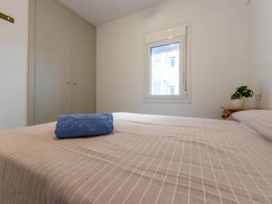Posteľ alebo postele v izbe v ubytovaní Apartment Acantilados-3 by Interhome
