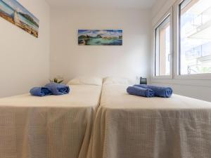 Posteľ alebo postele v izbe v ubytovaní Apartment Acantilados-3 by Interhome