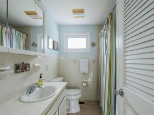 Koupelna v ubytování Stoughton + 27 fotografií