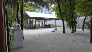Zahrada ubytování Navaya Dhiffushi