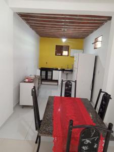 Η κουζίνα ή μικρή κουζίνα στο Refugio da Sereia