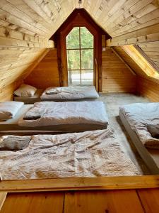Кровать или кровати в номере Chalet on Pohorje hill Maribor bike park next to the downhill track
