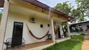 Budova, kde se chata nachází