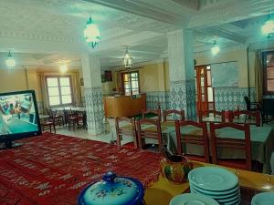 TV a/nebo společenská místnost v ubytování Hotel Almanader