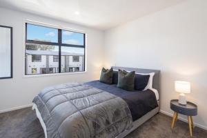 Postel nebo postele na pokoji v ubytování Ariki Delight 2BR Wellington Sanctuary