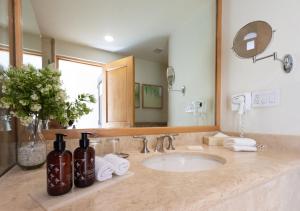 Koupelna v ubytování Hotel Tesoro Los Cabos
