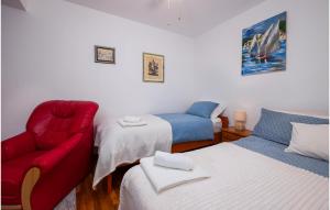 Postel nebo postele na pokoji v ubytování Two-Bedroom Apartment In Pula