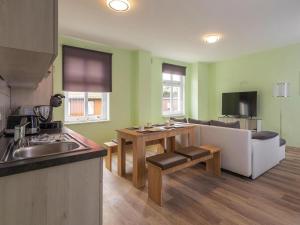 Η κουζίνα ή μικρή κουζίνα στο Ferienwohnung Fachwerktraum, Wernigerode
