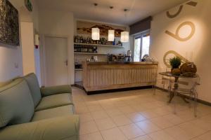 Kuchyň nebo kuchyňský kout v ubytování Hotel Mirella