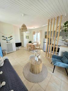 Kuchyň nebo kuchyňský kout v ubytování Poros sunset house + 37 fotografií