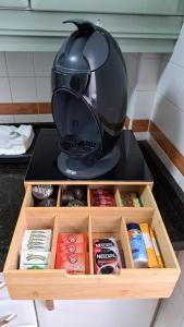 Kaffee-/Teezubehör in der Unterkunft Apartamentos Maria Cristina con parking gratis