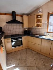 Kuchnia lub aneks kuchenny w obiekcie Gîte du Pressoir
