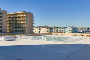 Kolam renang di atau dekat dengan Beachfront North Wildwood Condo with Ocean Views!