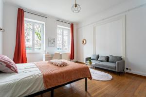 Postel nebo postele na pokoji v ubytování Getaway to Strasbourg 6Travelers