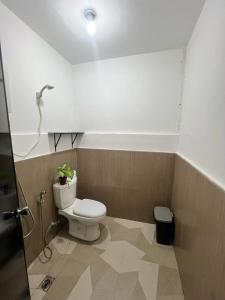 Koupelna v ubytování AA Hostel