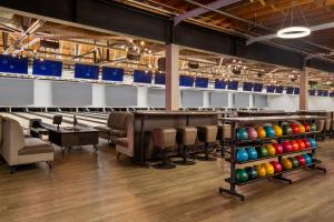 Fitness centrum a/nebo fitness zařízení v ubytování Holiday Inn Hotel & Suites St.Catharines-Niagara by IHG