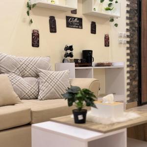 منطقة جلوس في Hotel Apartment In Sheikh Zayed With Private Entrance