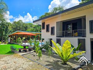 Zahrada ubytování La Granja Boutique Nature Luxury and Relaxation