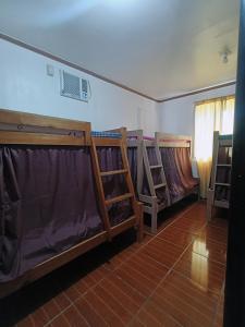 Postel nebo postele na pokoji v ubytování Russville Apartment + 3 fotografie
