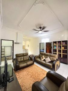 Et opholdsområde på Wafa Homestay Kluang