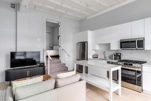 Kuchyň nebo kuchyňský kout v ubytování Blueground The Loop elevator nr Willis Tower CHI-1239