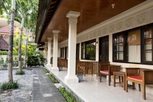 Gallery image of Sari Indah Cottages in Kuta