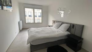 シャトネ・マラブリーにあるLinaLand - Charming apartment near Parisのギャラリーの写真