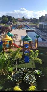 Swimmingpoolen hos eller tæt på Solar Pedra da Ilha